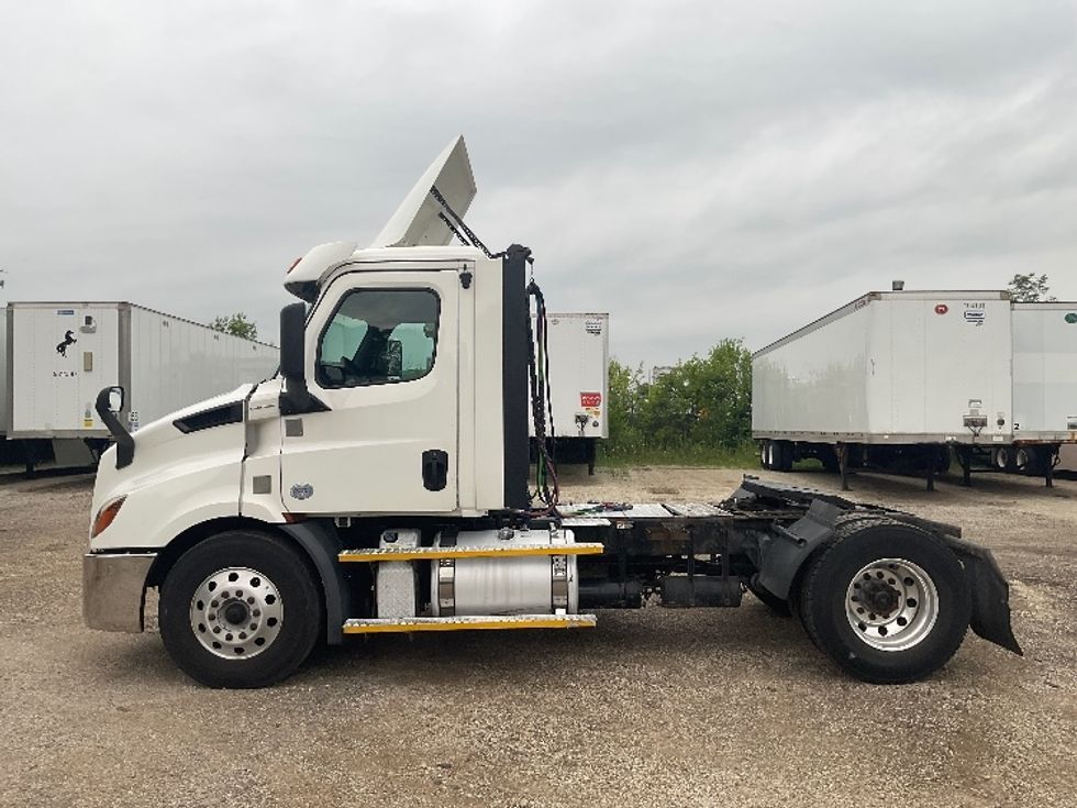 Day Cab Tractor-Heavy Duty Tractors-Freightliner-2020-T11642ST-La Porte-IN-172,746\n\t\tmiles-$ 47,250 - Image 4