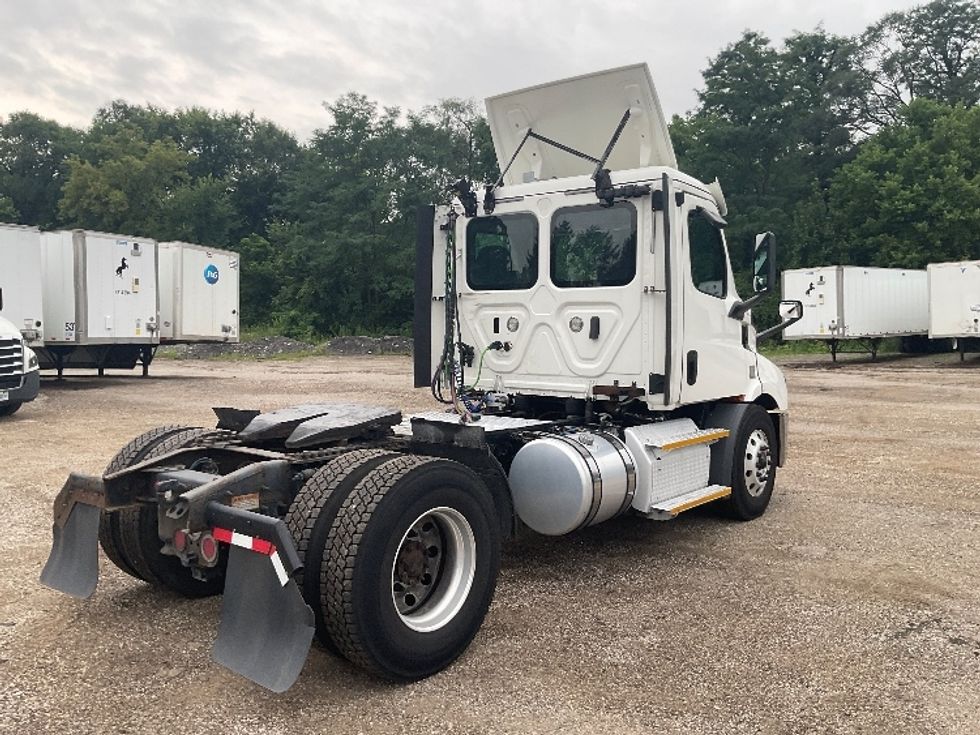 Day Cab Tractor-Heavy Duty Tractors-Freightliner-2020-T11642ST-La Porte-IN-172,746\n\t\tmiles-$ 47,250 - Image 7