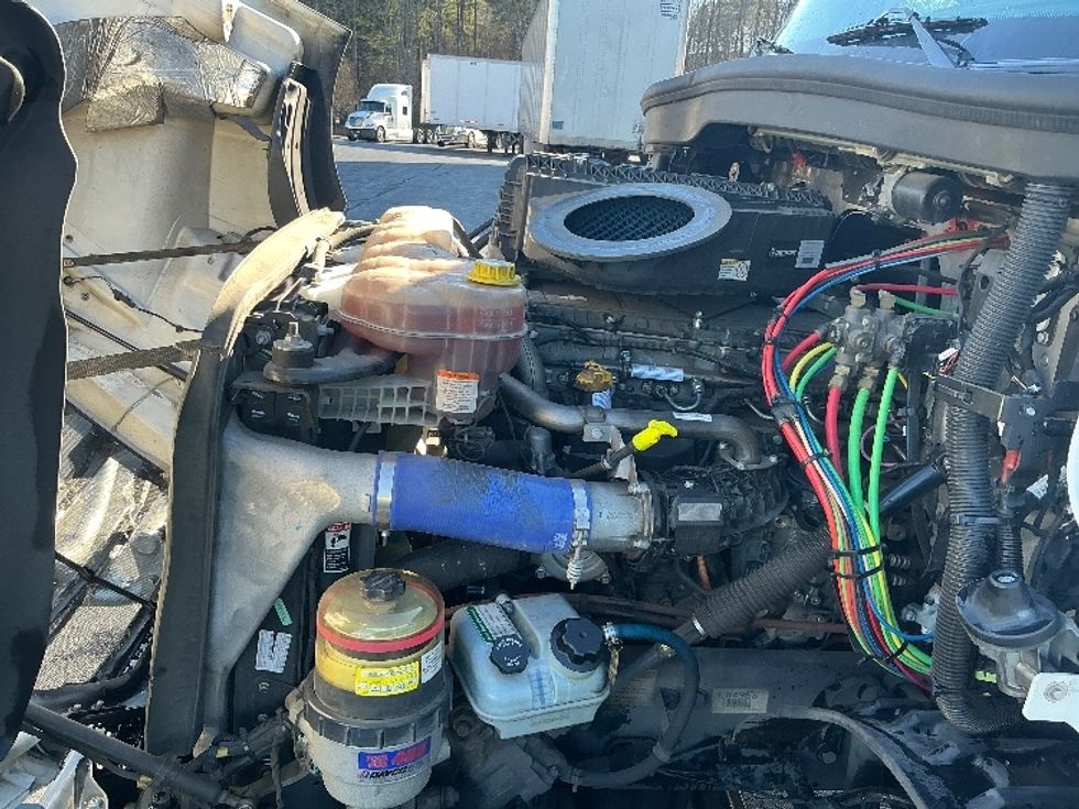 Day Cab Tractor-Heavy Duty Tractors-Freightliner-2020-T11642ST-Lithia Springs-GA-571,788\n\t\tmiles-$ 26,500 - Image 16