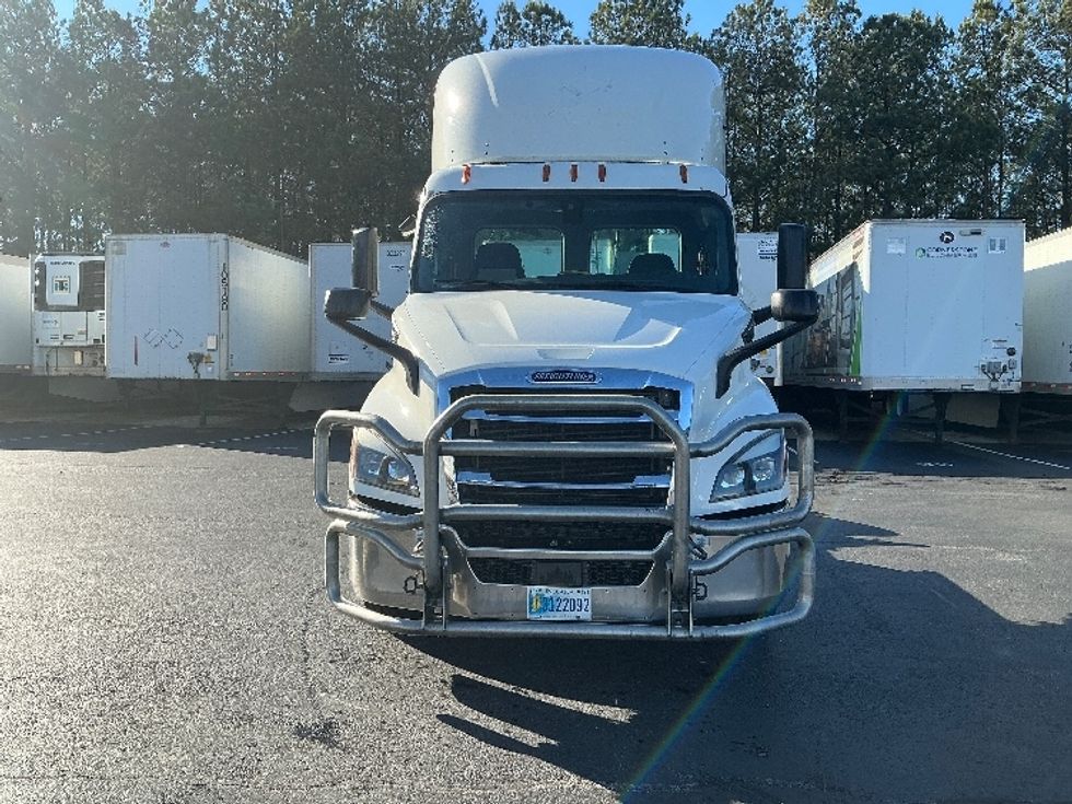 Day Cab Tractor-Heavy Duty Tractors-Freightliner-2020-T11642ST-Lithia Springs-GA-571,788\n\t\tmiles-$ 26,500 - Image 2