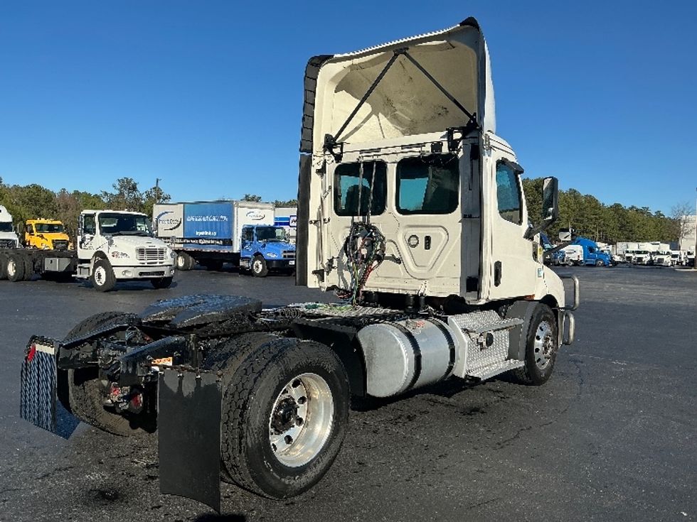 Day Cab Tractor-Heavy Duty Tractors-Freightliner-2020-T11642ST-Lithia Springs-GA-571,788\n\t\tmiles-$ 26,500 - Image 7