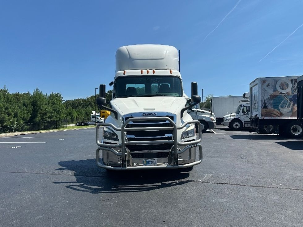 Day Cab Tractor-Heavy Duty Tractors-Freightliner-2020-T11642ST-Lithia Springs-GA-734,044\n\t\tmiles-$ 25,500 - Image 2