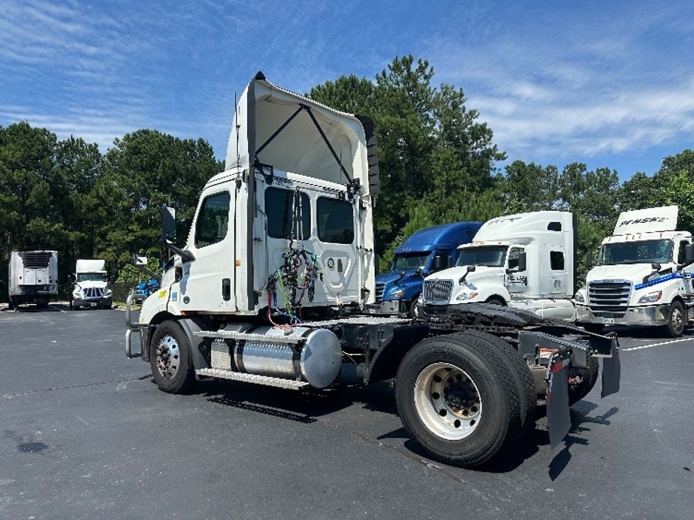 Day Cab Tractor-Heavy Duty Tractors-Freightliner-2020-T11642ST-Lithia Springs-GA-734,044\n\t\tmiles-$ 25,500 - Image 5