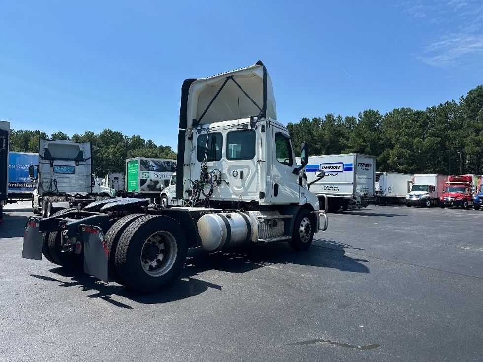 Day Cab Tractor-Heavy Duty Tractors-Freightliner-2020-T11642ST-Lithia Springs-GA-734,044\n\t\tmiles-$ 25,500 - Image 7