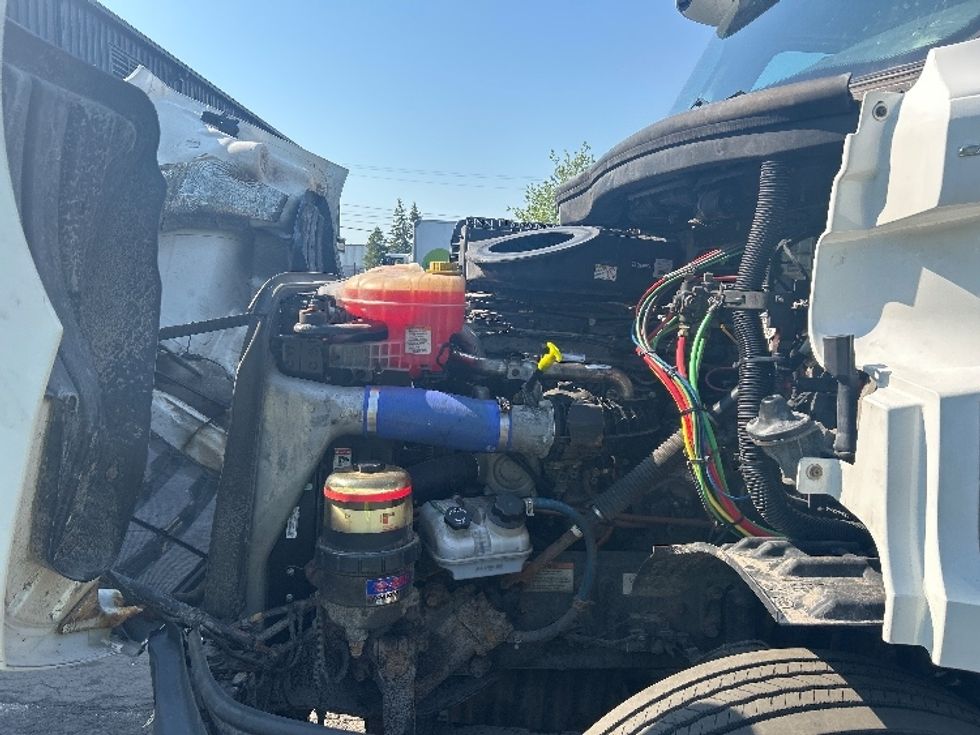 Day Cab Tractor-Heavy Duty Tractors-Freightliner-2020-T11642ST-Liverpool-NY-225,380\n\t\tmiles-$ 47,500 - Image 16