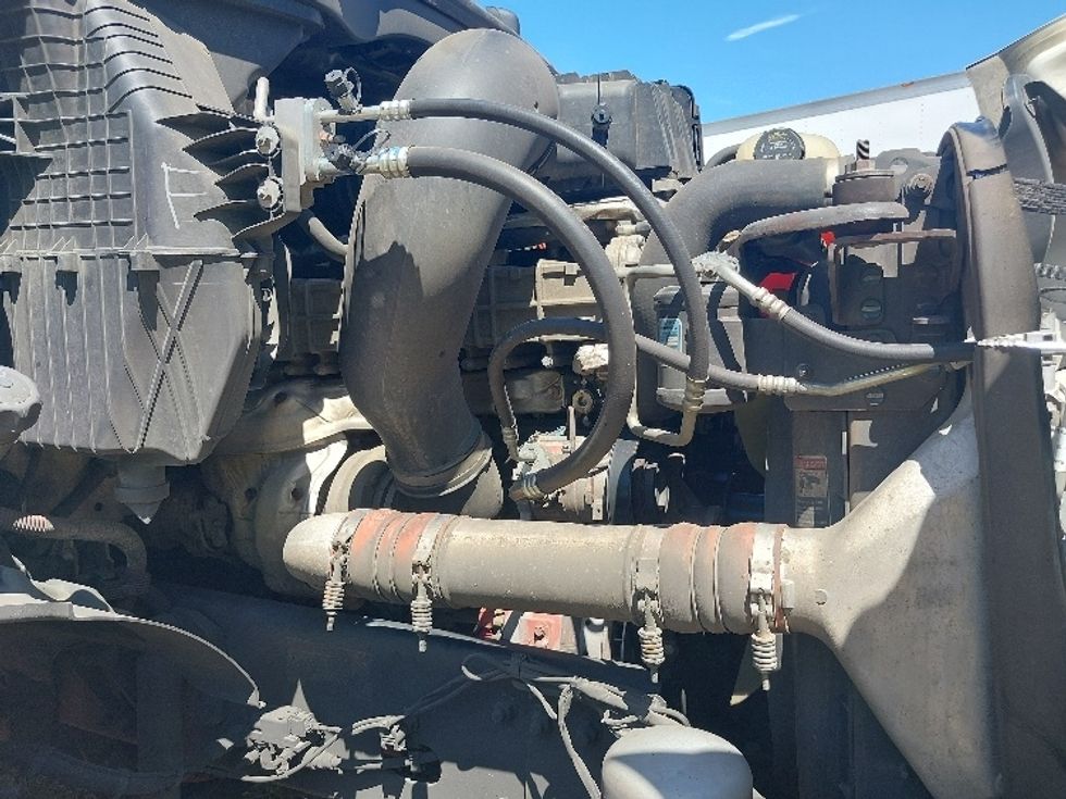 Day Cab Tractor-Heavy Duty Tractors-Freightliner-2020-T11642ST-Mcdonough-GA-729,446\n\t\tmiles-$ 25,500 - Image 15