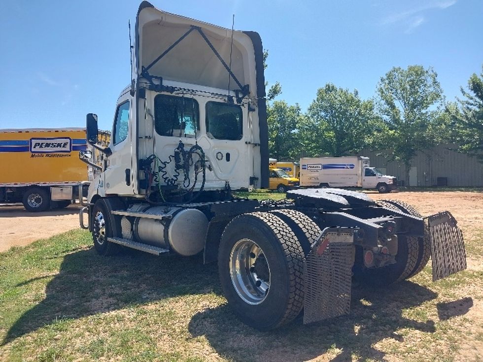 Day Cab Tractor-Heavy Duty Tractors-Freightliner-2020-T11642ST-Mcdonough-GA-729,446\n\t\tmiles-$ 25,500 - Image 5