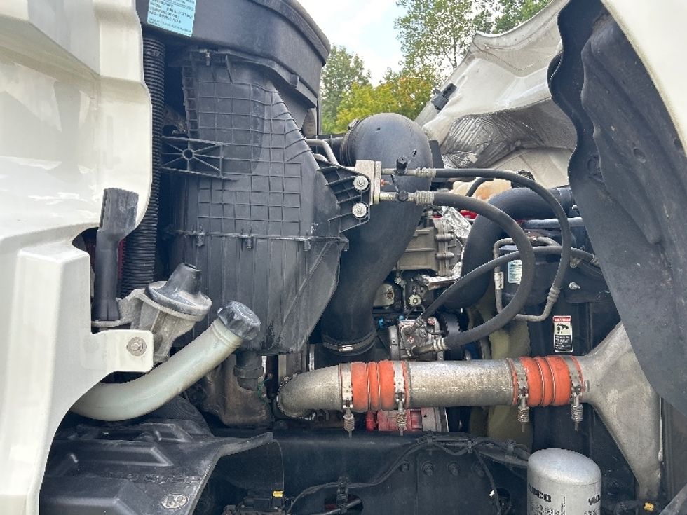 Day Cab Tractor-Heavy Duty Tractors-Freightliner-2020-T11642ST-Memphis-TN-570,946\n\t\tmiles-$ 30,250 - Image 15