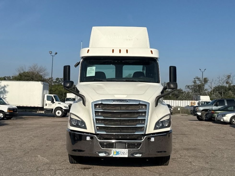 Day Cab Tractor-Heavy Duty Tractors-Freightliner-2020-T11642ST-Omaha-NE-188,580\n\t\tmiles-$ 51,750 - Image 2
