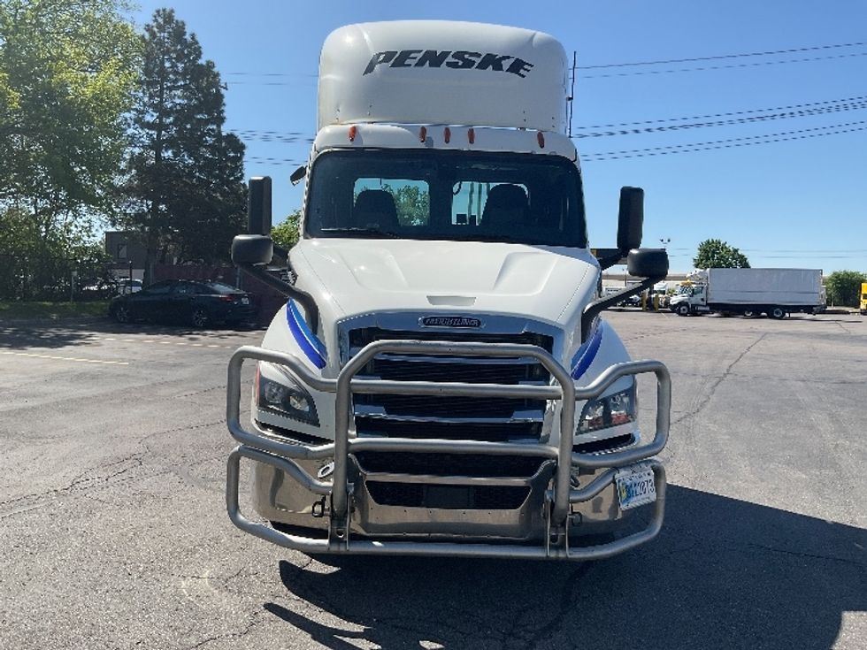 Day Cab Tractor-Heavy Duty Tractors-Freightliner-2020-T11642ST-Plymouth-MI-378,499\n\t\tmiles-$ 38,750 - Image 2