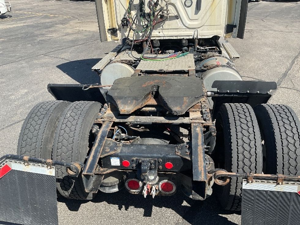 Day Cab Tractor-Heavy Duty Tractors-Freightliner-2020-T11642ST-Plymouth-MI-378,499\n\t\tmiles-$ 38,750 - Image 6