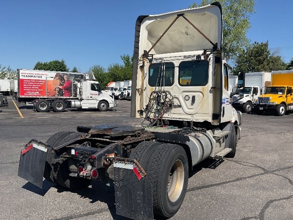 Day Cab Tractor-Heavy Duty Tractors-Freightliner-2020-T11642ST-Plymouth-MI-378,499\n\t\tmiles-$ 38,750 - Image 7