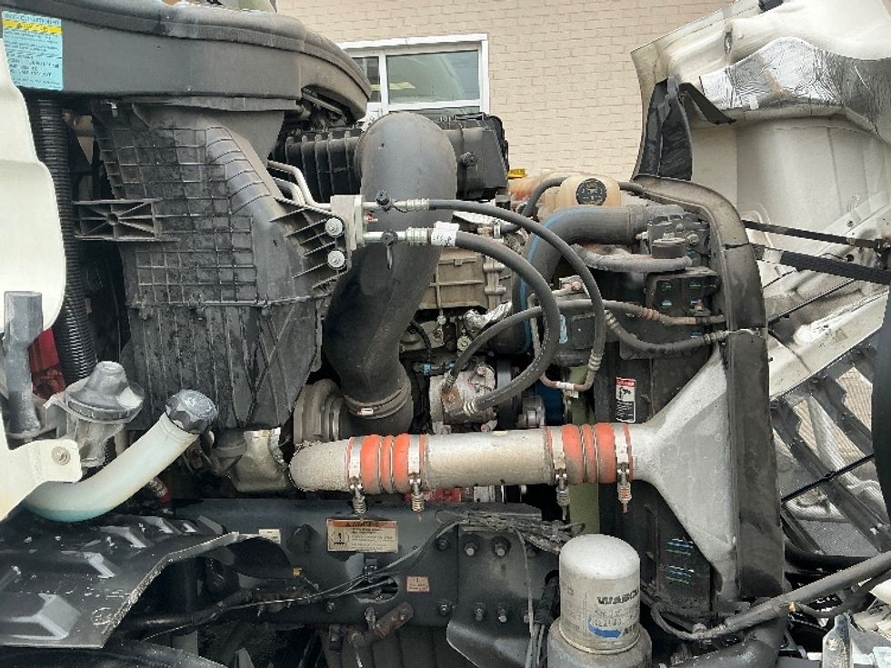 Day Cab Tractor-Heavy Duty Tractors-Freightliner-2020-T11642ST-Spartanburg-SC-392,224\n\t\tmiles-$ 40,750 - Image 15