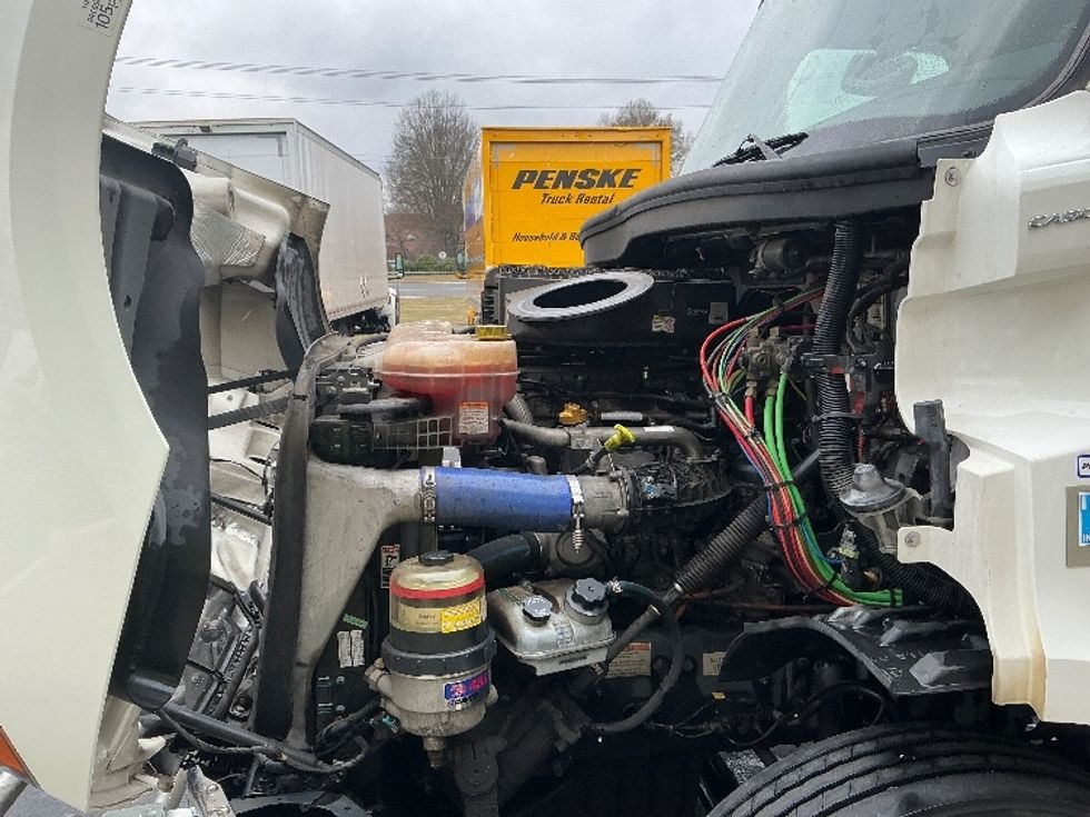 Day Cab Tractor-Heavy Duty Tractors-Freightliner-2020-T11642ST-Spartanburg-SC-392,224\n\t\tmiles-$ 40,750 - Image 16