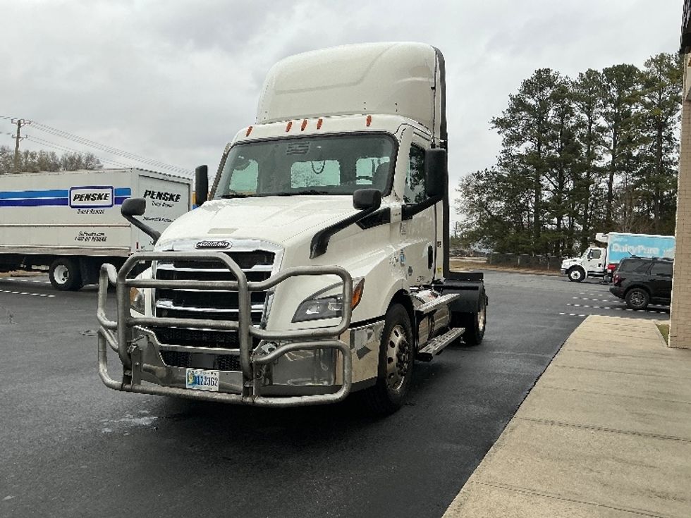 Day Cab Tractor-Heavy Duty Tractors-Freightliner-2020-T11642ST-Spartanburg-SC-392,224\n\t\tmiles-$ 40,750 - Image 3