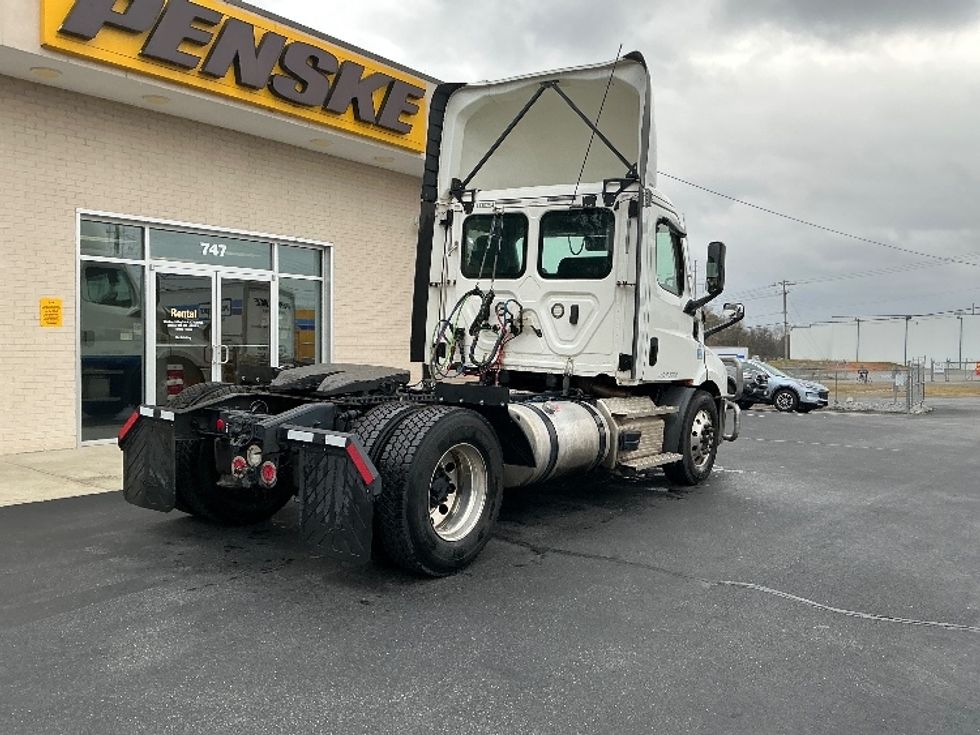 Day Cab Tractor-Heavy Duty Tractors-Freightliner-2020-T11642ST-Spartanburg-SC-392,224\n\t\tmiles-$ 40,750 - Image 7