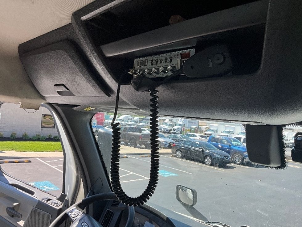 Day Cab Tractor-Heavy Duty Tractors-Freightliner-2020-T11642ST-Swedesboro-NJ-495,999\n\t\tmiles-$ 31,500 - Image 17