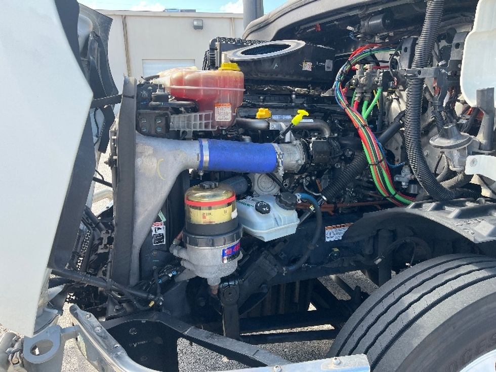 Day Cab Tractor-Heavy Duty Tractors-Freightliner-2020-T11642ST-Tampa-FL-528,366\n\t\tmiles-$ 30,750 - Image 16