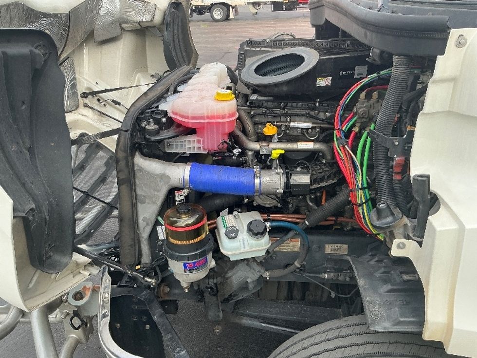 Day Cab Tractor-Heavy Duty Tractors-Freightliner-2020-T11642ST-Tulsa-OK-703,113\n\t\tmiles-$ 24,000 - Image 16