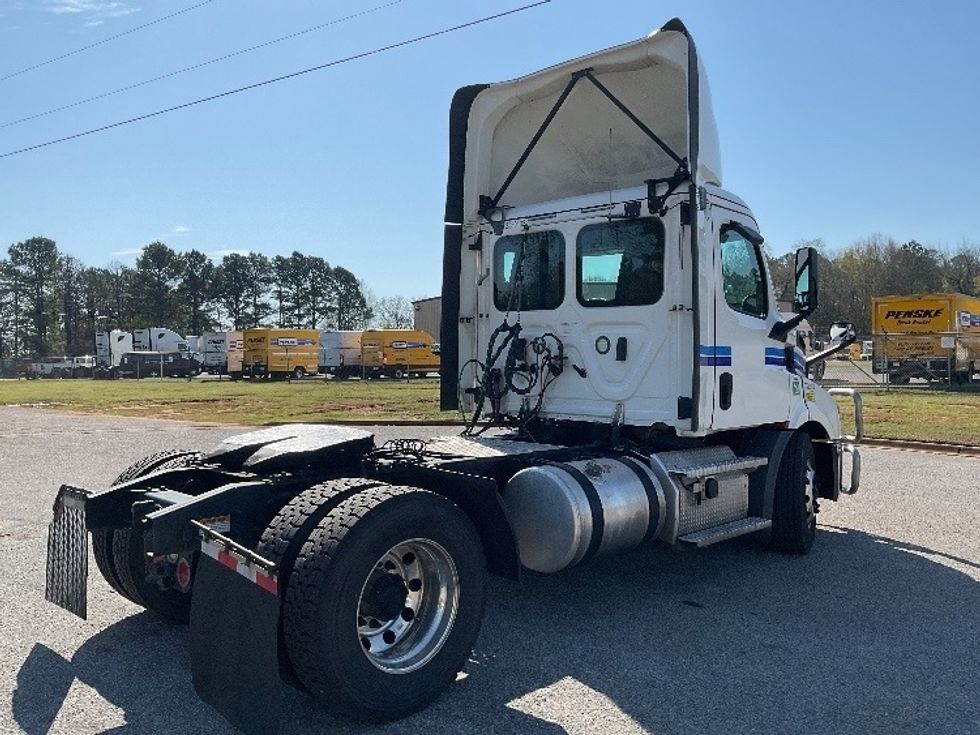 Day Cab Tractor-Heavy Duty Tractors-Freightliner-2020-T11642ST-Tuscaloosa-AL-671,372\n\t\tmiles-$ 20,750 - Image 7