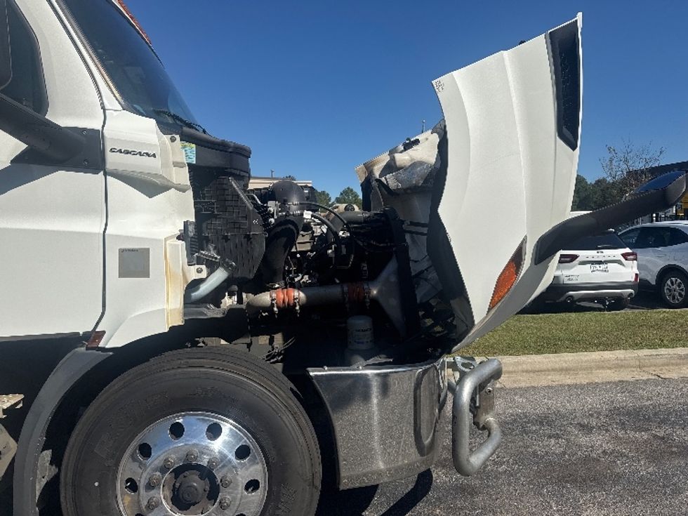 Day Cab Tractor-Heavy Duty Tractors-Freightliner-2020-T11642ST-West Columbia-SC-490,412\n\t\tmiles-$ 33,750 - Image 15