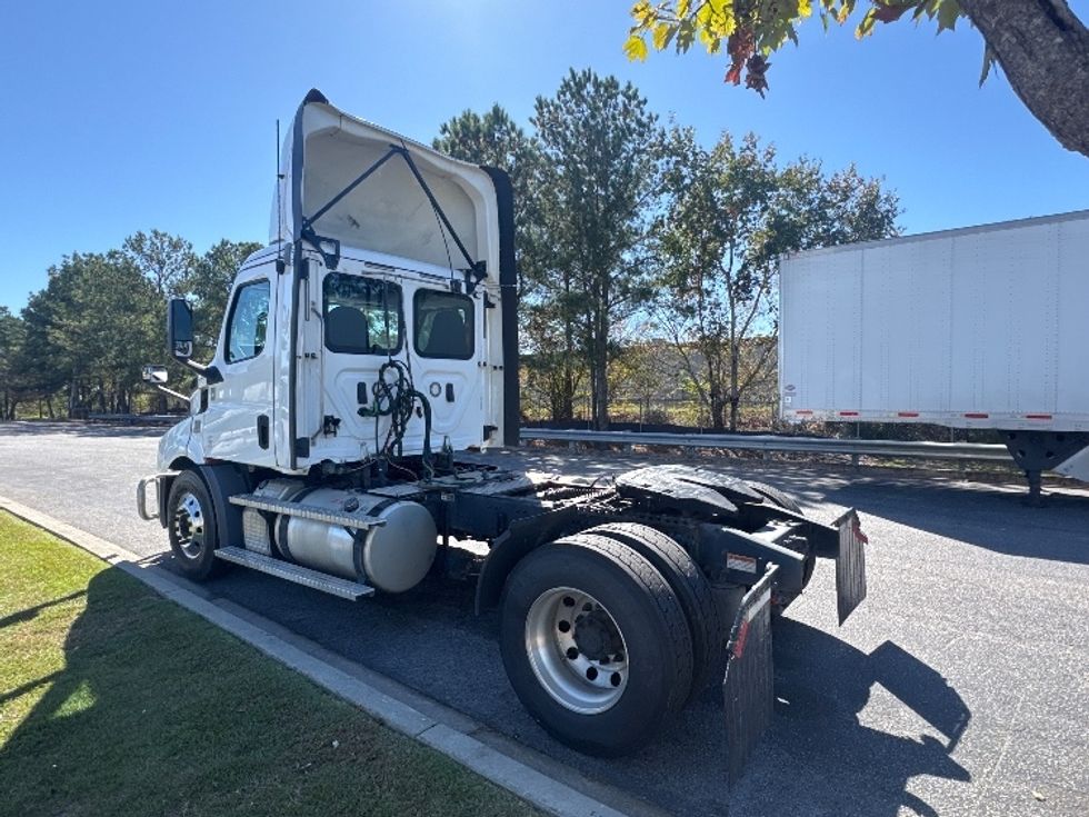 Day Cab Tractor-Heavy Duty Tractors-Freightliner-2020-T11642ST-West Columbia-SC-490,412\n\t\tmiles-$ 33,750 - Image 5