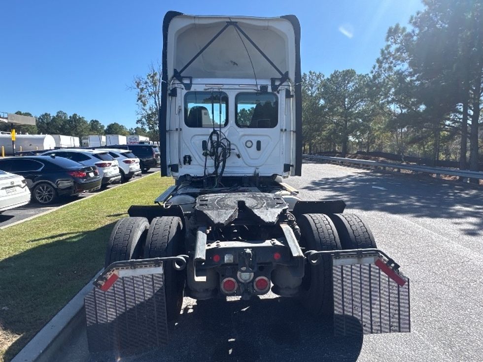 Day Cab Tractor-Heavy Duty Tractors-Freightliner-2020-T11642ST-West Columbia-SC-490,412\n\t\tmiles-$ 33,750 - Image 6