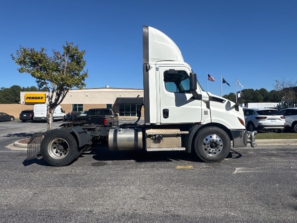 Day Cab Tractor-Heavy Duty Tractors-Freightliner-2020-T11642ST-West Columbia-SC-490,412\n\t\tmiles-$ 33,750 - Image 8
