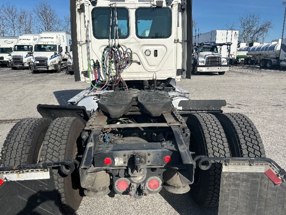 Day Cab Tractor-Heavy Duty Tractors-Freightliner-2020-T11642ST-West Columbia-SC-537,372\n\t\tmiles-$ 30,000 - Image 6