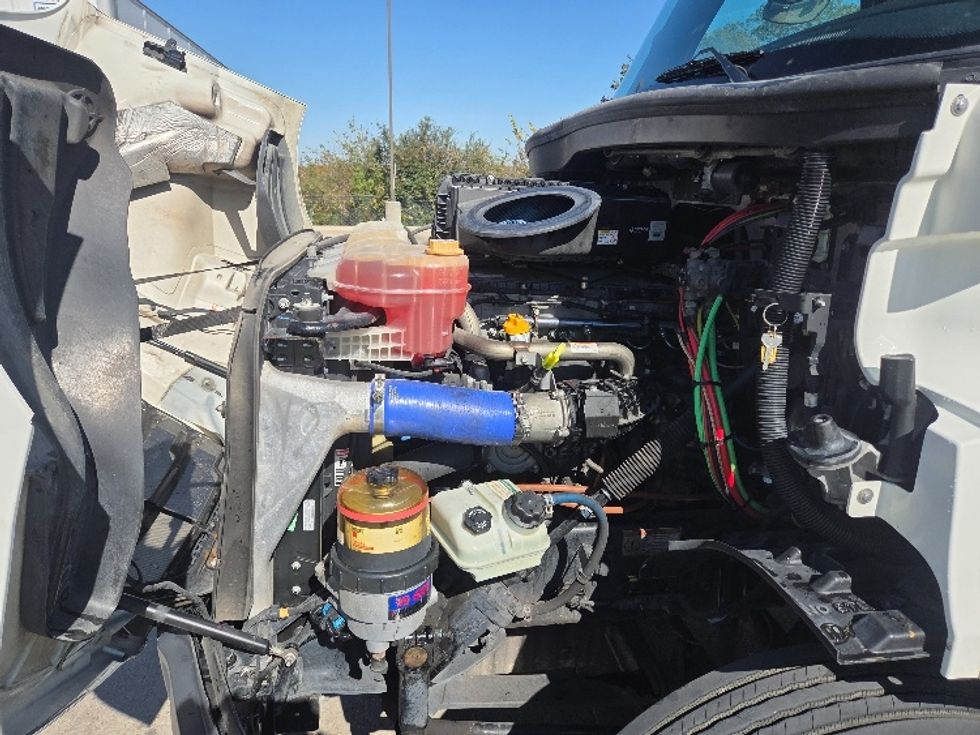 Day Cab Tractor-Heavy Duty Tractors-Freightliner-2020-T11662ST-Dallas-TX-615,108\n\t\tmiles-$ 30,500 - Image 16