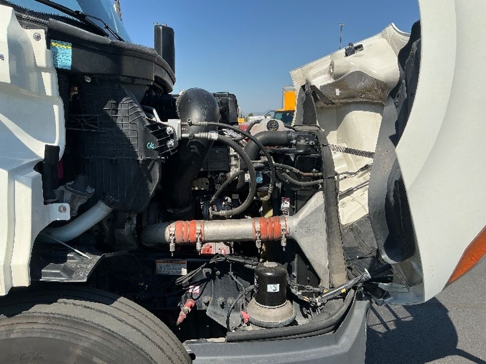 Day Cab Tractor-Heavy Duty Tractors-Freightliner-2020-T11662ST-Denver-CO-543,988\n\t\tmiles-$ 31,750 - Image 14