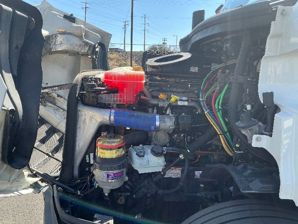 Day Cab Tractor-Heavy Duty Tractors-Freightliner-2020-T11662ST-Denver-CO-543,988\n\t\tmiles-$ 31,750 - Image 15