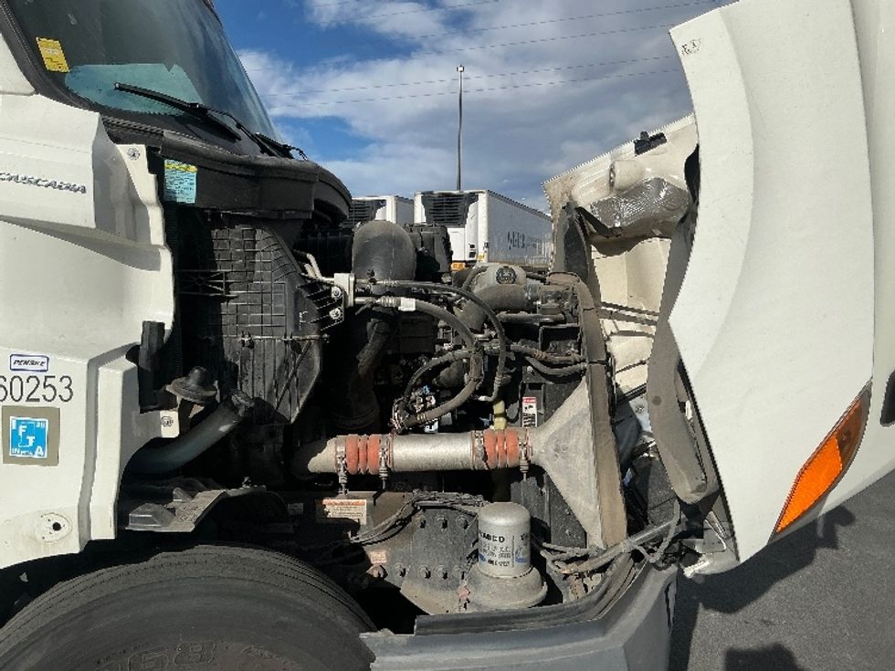 Day Cab Tractor-Heavy Duty Tractors-Freightliner-2020-T11662ST-Greeley-CO-431,001\n\t\tmiles-$ 43,750 - Image 15