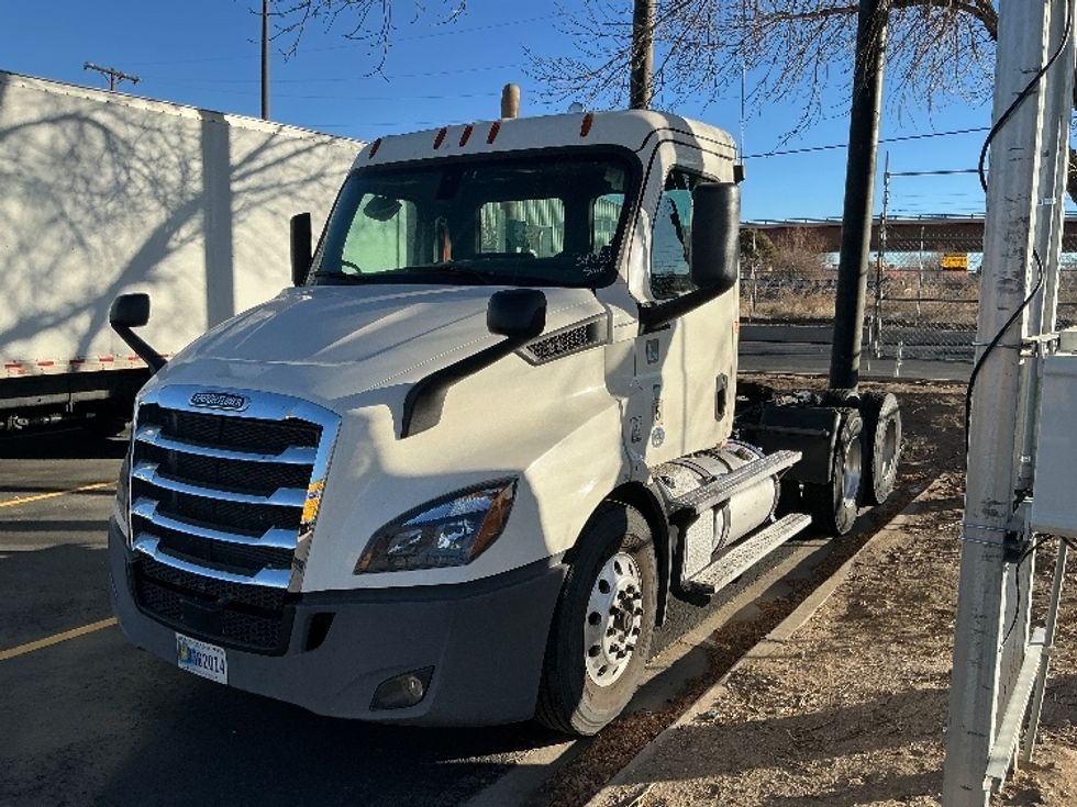 Day Cab Tractor-Heavy Duty Tractors-Freightliner-2020-T11662ST-Greeley-CO-431,001\n\t\tmiles-$ 43,750 - Image 3
