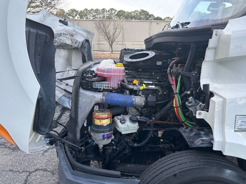 Day Cab Tractor-Heavy Duty Tractors-Freightliner-2020-T11662ST-Prince George-VA-474,885\n\t\tmiles-$ 39,750 - Image 16