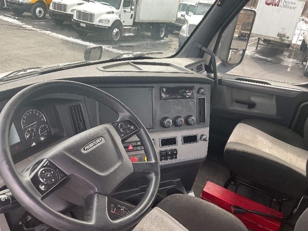 Day Cab Tractor-Heavy Duty Tractors-Freightliner-2020-T11664ST-Akron-OH-493,417\n\t\tmiles-$ 44,500 - Image 10