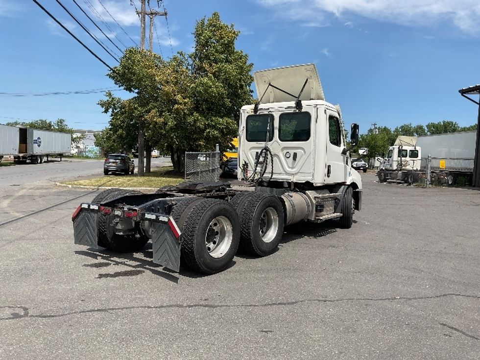 Day Cab Tractor-Heavy Duty Tractors-Freightliner-2020-T11664ST-Albany-NY-236,021\n\t\tmiles-$ 54,500 - Image 7