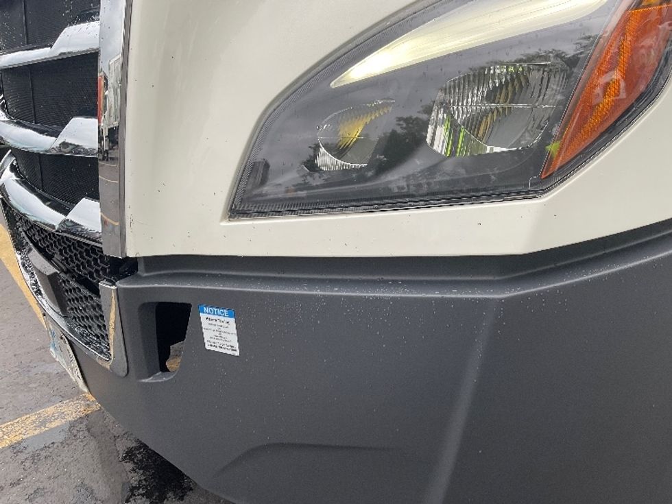 Day Cab Tractor-Heavy Duty Tractors-Freightliner-2020-T11664ST-Albany-NY-504,037\n\t\tmiles-$ 31,000 - Image 21