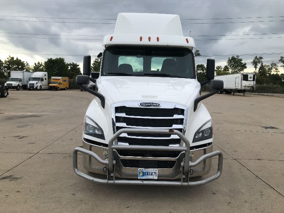 Day Cab Tractor-Heavy Duty Tractors-Freightliner-2020-T11664ST-Allen Park-MI-257,236\n\t\tmiles-$ 50,500 - Image 2