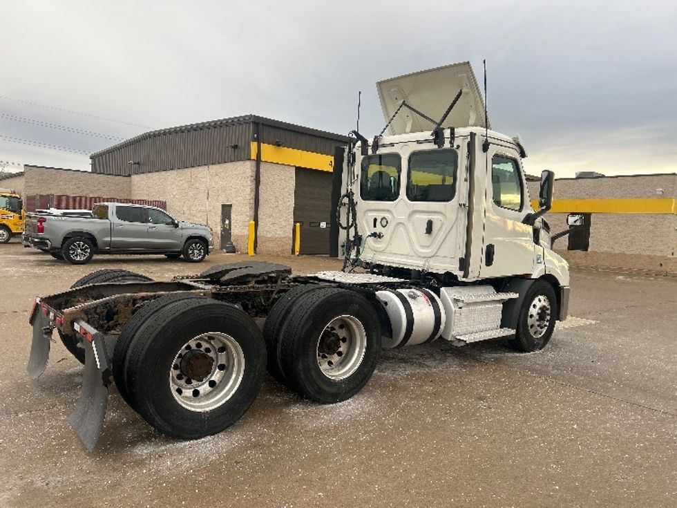 Day Cab Tractor-Heavy Duty Tractors-Freightliner-2020-T11664ST-Allen Park-MI-307,486\n\t\tmiles-$ 50,000 - Image 7