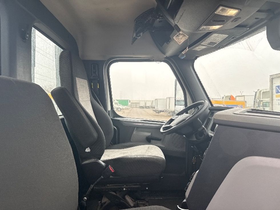 Day Cab Tractor-Heavy Duty Tractors-Freightliner-2020-T11664ST-Allen Park-MI-398,400\n\t\tmiles-$ 44,500 - Image 14