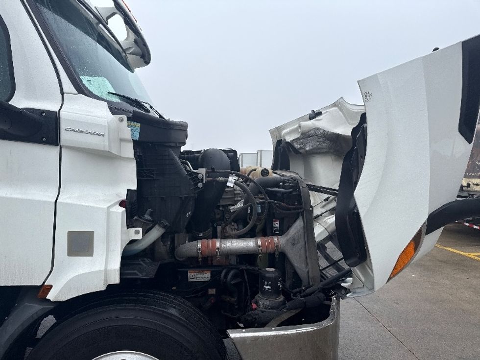 Day Cab Tractor-Heavy Duty Tractors-Freightliner-2020-T11664ST-Allen Park-MI-398,400\n\t\tmiles-$ 44,500 - Image 15