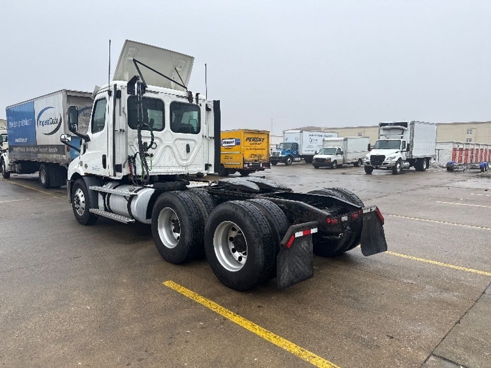 Day Cab Tractor-Heavy Duty Tractors-Freightliner-2020-T11664ST-Allen Park-MI-398,400\n\t\tmiles-$ 44,500 - Image 5
