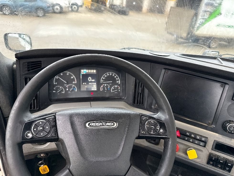 Day Cab Tractor-Heavy Duty Tractors-Freightliner-2020-T11664ST-Allen Park-MI-465,771\n\t\tmiles-$ 41,250 - Image 11