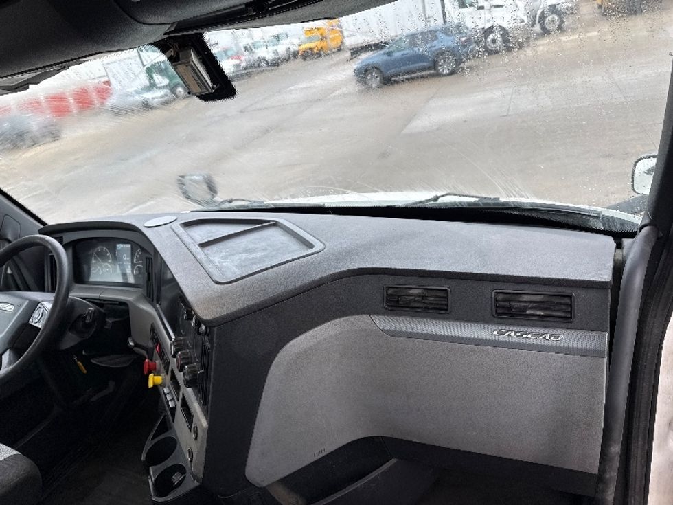 Day Cab Tractor-Heavy Duty Tractors-Freightliner-2020-T11664ST-Allen Park-MI-465,771\n\t\tmiles-$ 41,250 - Image 13