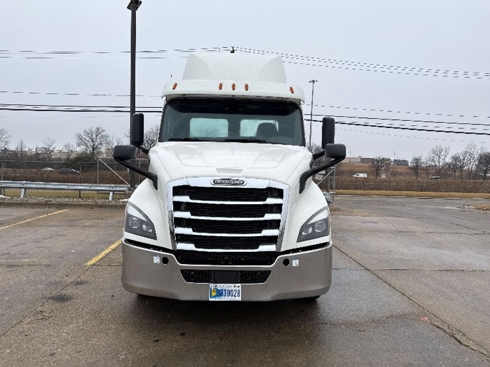Day Cab Tractor-Heavy Duty Tractors-Freightliner-2020-T11664ST-Allen Park-MI-465,771\n\t\tmiles-$ 41,250 - Image 2