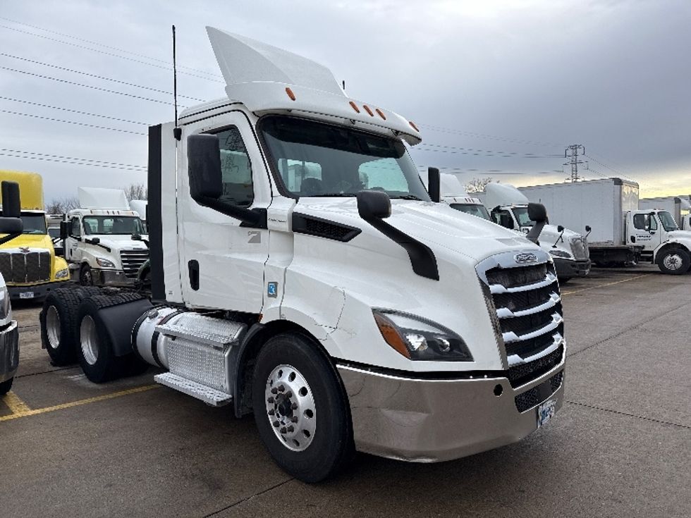 Day Cab Tractor-Heavy Duty Tractors-Freightliner-2020-T11664ST-Allen Park-MI-478,532\n\t\tmiles-$ 41,500 - Image 1