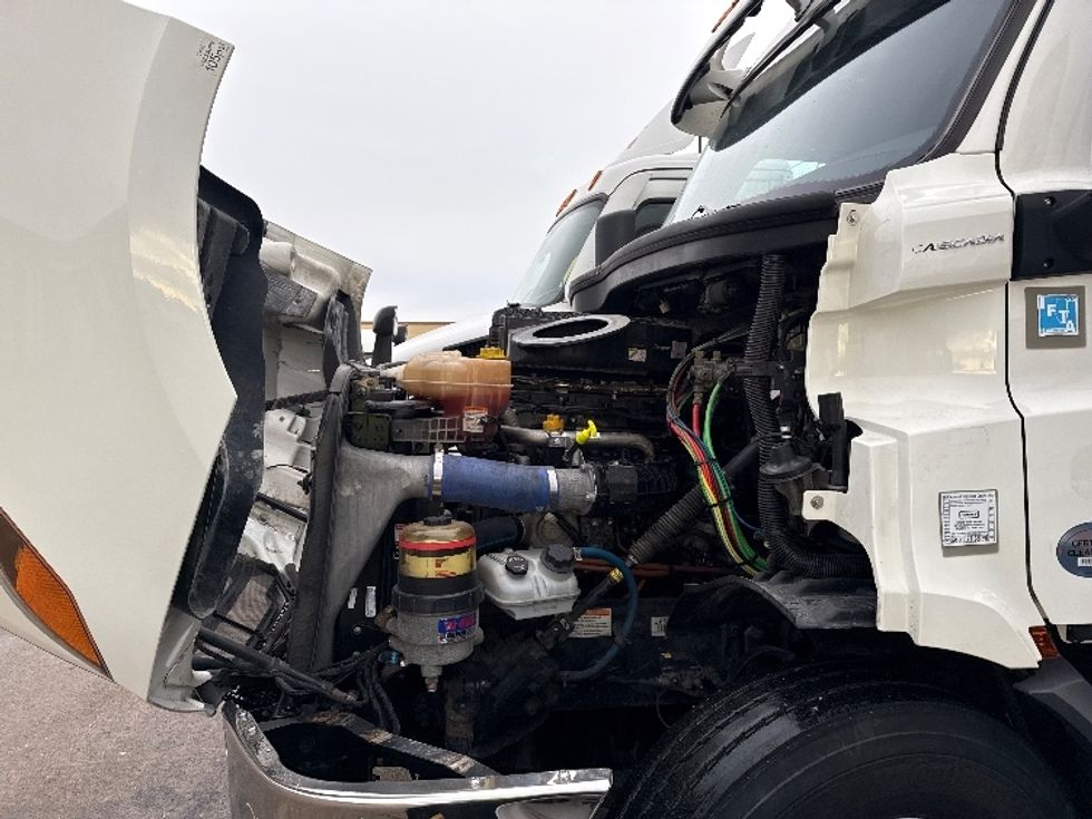 Day Cab Tractor-Heavy Duty Tractors-Freightliner-2020-T11664ST-Allen Park-MI-478,532\n\t\tmiles-$ 41,500 - Image 16