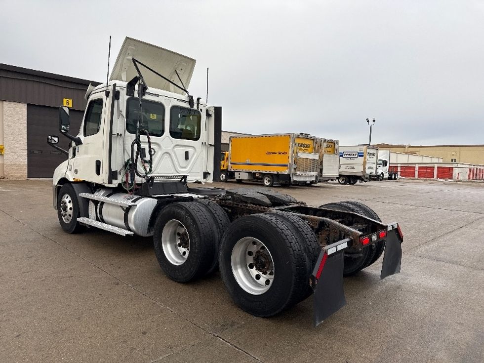 Day Cab Tractor-Heavy Duty Tractors-Freightliner-2020-T11664ST-Allen Park-MI-478,532\n\t\tmiles-$ 41,500 - Image 5