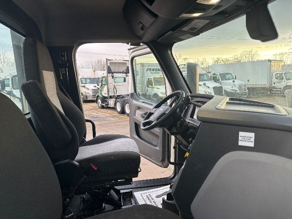 Day Cab Tractor-Heavy Duty Tractors-Freightliner-2020-T11664ST-Allen Park-MI-481,099\n\t\tmiles-$ 40,500 - Image 14